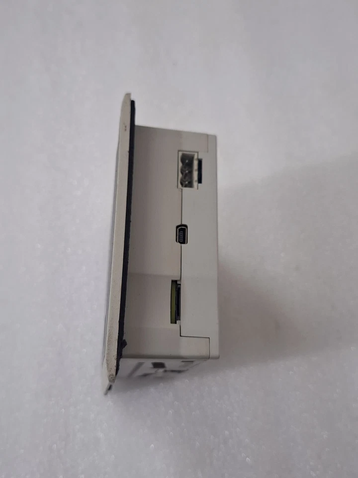 ALLEN BRADLEY 2711R-T4T PANELVIEW 800 HMI TERMINAL 4 SER B